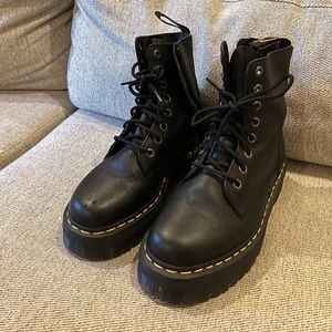 Dr. Marten Jadon Pisa Platform Boots